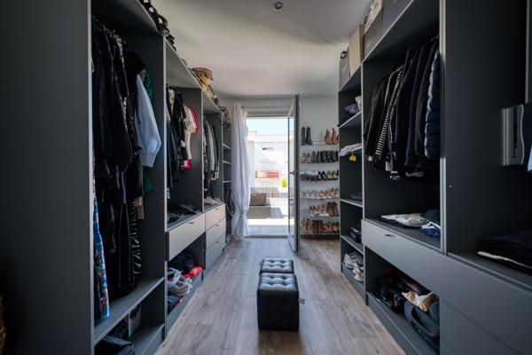 APPARTEMENT TERRASSE DE HAUT STANDING PONTAILLAC