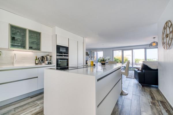 APPARTEMENT TERRASSE DE HAUT STANDING PONTAILLAC