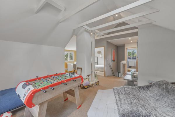 Vente Maison de luxe Divonne-les-Bains 9 Pièces 241 m²