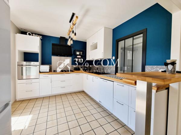 Maison
                                                                                                                                                                                                                                                                                                                        6 pièce(s)                                                                                                                                                                                                          4 chambre(s)                                                                                                                                                                                                          114.5  m²