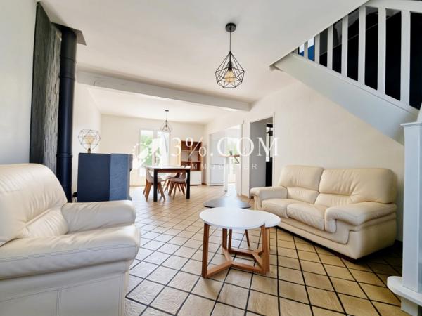 Maison
                                                                                                                                                                                                                                                                                                                        6 pièce(s)                                                                                                                                                                                                          4 chambre(s)                                                                                                                                                                                                          114.5  m²