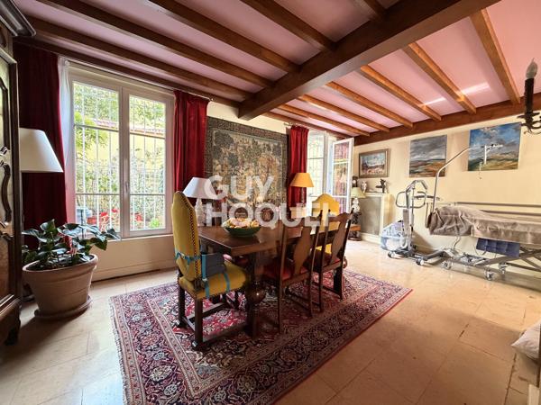 Maison à vendre de 6 pièces de 154 m² - REIMS SECTEUR SAINT REMI
