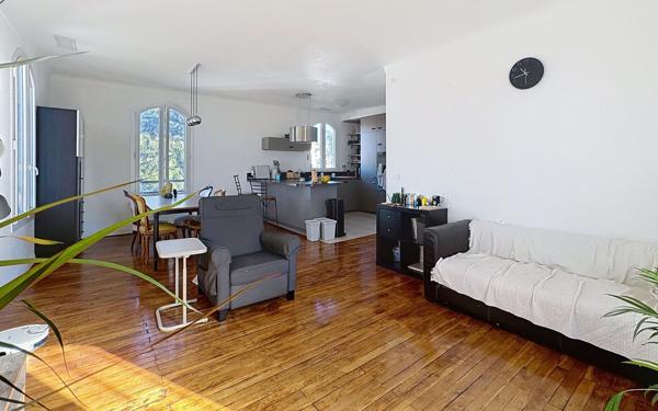 Appartement à vendre    3 pièces • 72,63 m2 Antibes