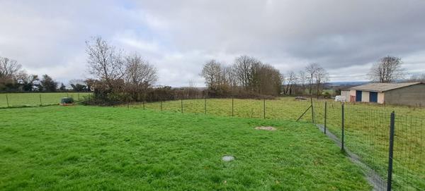 Pavillon récent à Carrouges