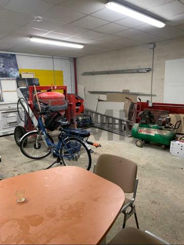 Location / Local Commercial