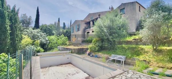 Vente Maison 6 pièces 152 m2 à Roquebrune-sur-Argens