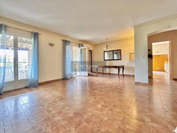 Vente Maison 6 pièces 152 m2 à Roquebrune-sur-Argens