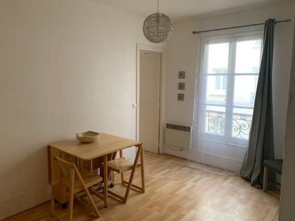 Deux pièces calme et lumineux