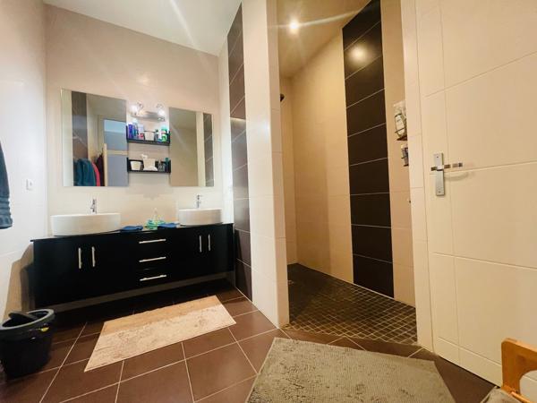 CHARMANTE MAISON TYPE LOFT