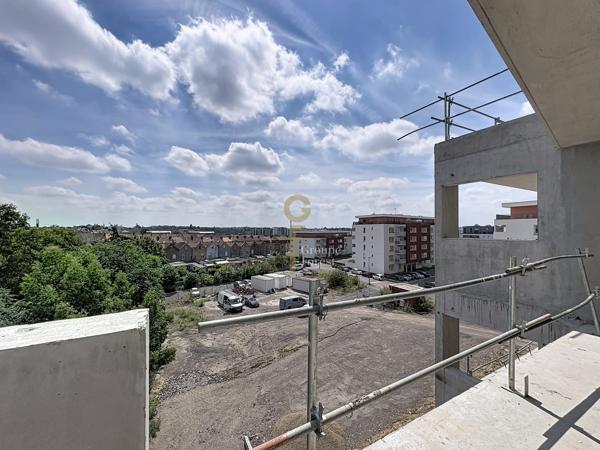 Spacieux T4 avec vue sur les toits de La Madeleine