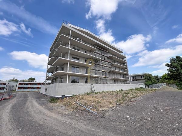 Spacieux T4 avec vue sur les toits de La Madeleine