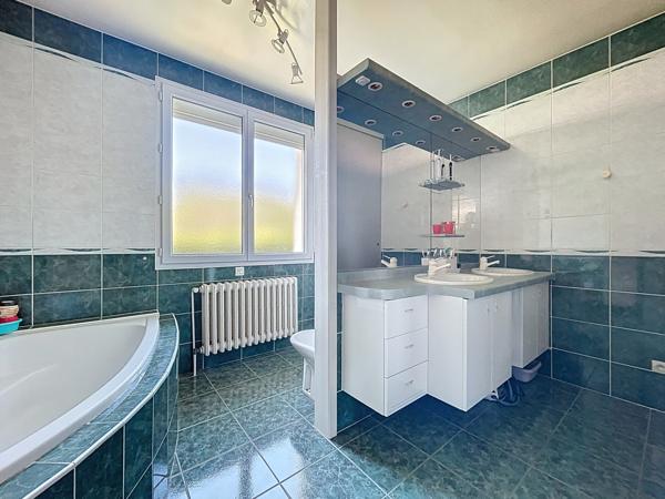 Maison à étage de 144m² habitable à Crèches sur Saône
