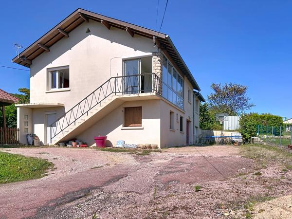 Maison à étage de 144m² habitable à Crèches sur Saône