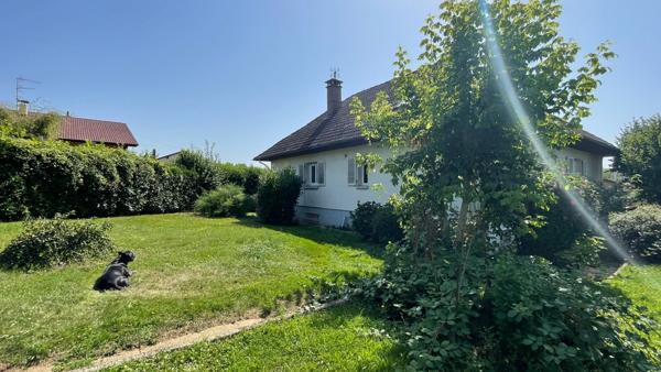 MAISON  TRADITIONNELLE  SEMI-PLAIN PIED  140 M² 7 PIECES  HERICOURT IMPASSE