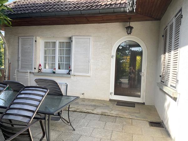 MAISON  TRADITIONNELLE  SEMI-PLAIN PIED  140 M² 7 PIECES  HERICOURT IMPASSE