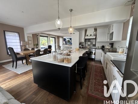 Maison à vendre 7 pièces 180 m² Le Beausset