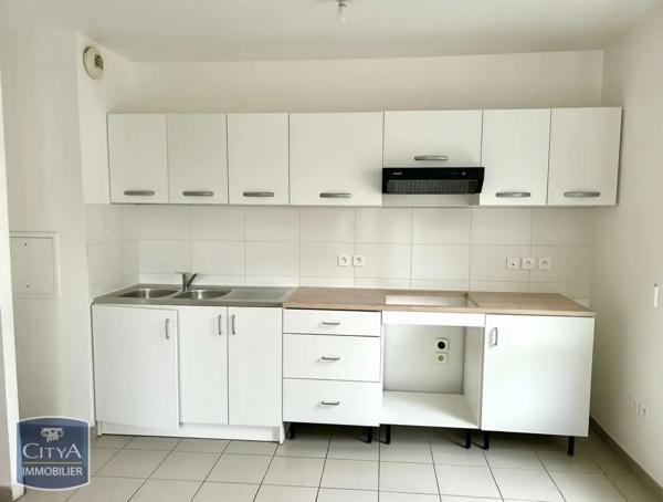 Appartement à louer 3 pièces 59.98m² Aubervilliers (93300)