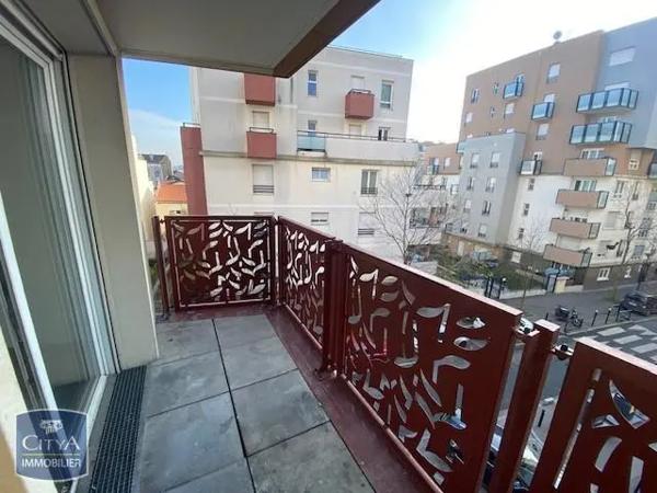 Appartement à louer 3 pièces 59.98m² Aubervilliers (93300)