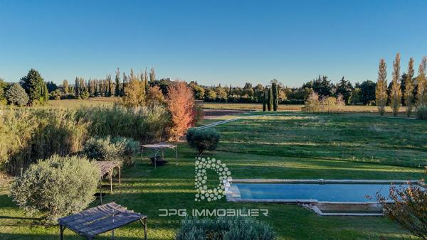 L'Isle-sur-la-Sorgue (84800) Ancien relais de poste du XVII? siècle