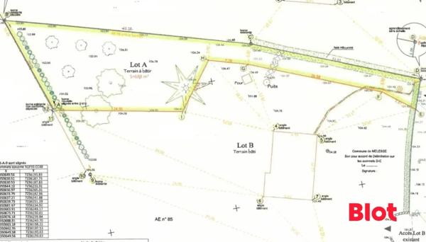 Terrain 688m²