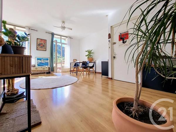 Appartement F3 à vendre  3 pièces - 78,25 m 2   AMELIE LES BAINS PALALDA  - 66