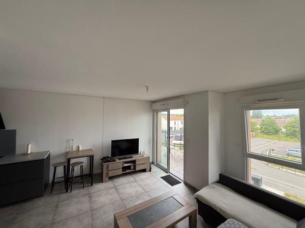 Appartement F2 46 m² avec ascenseur et garage à Talange