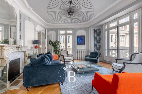 Paris 6ème, Appartement 3 Chambres -  155 m² à vendre
