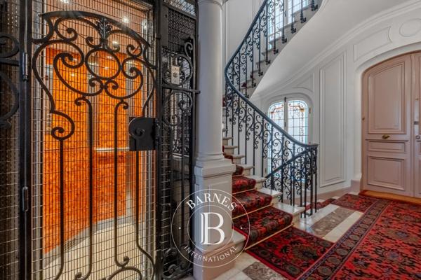 Paris 6ème, Appartement 3 Chambres -  155 m² à vendre
