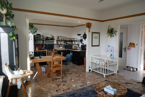 Maison de mitoyenne de 80 m2 sur 1088