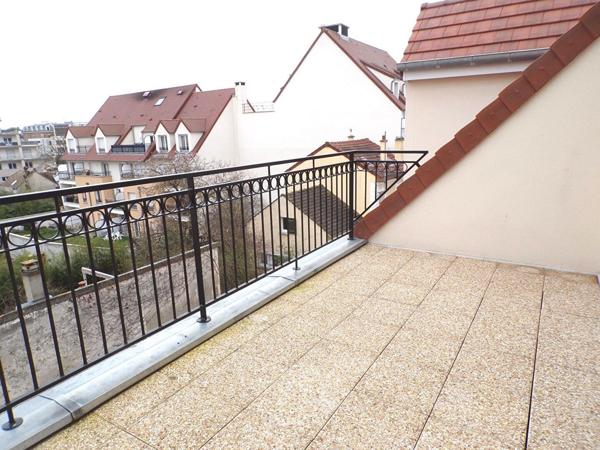 Exclusivité à Meaux : Superbe appartement 3 pièces au dernier étage à louer
