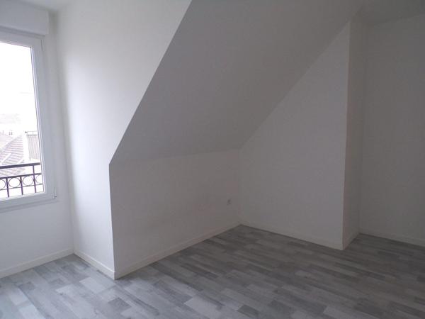 Exclusivité à Meaux : Superbe appartement 3 pièces au dernier étage à louer