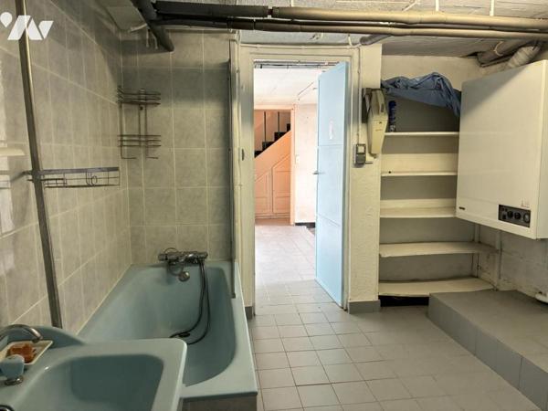 Pavillon sur sous sol  à Laval