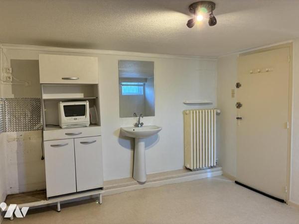 Pavillon sur sous sol  à Laval