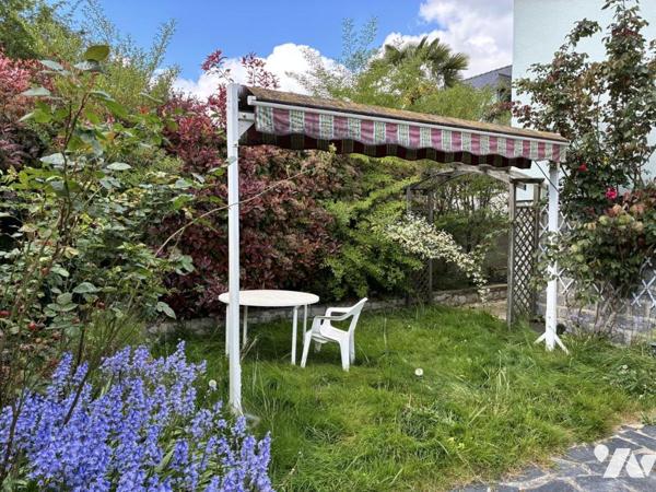 Pavillon sur sous sol  à Laval