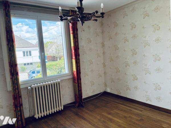 Pavillon sur sous sol  à Laval