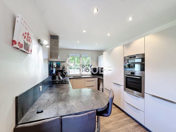 Maison à vendre de 8 pièces de 186 m²