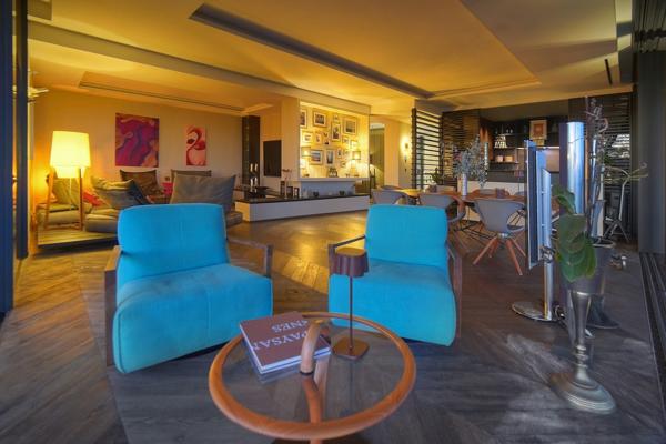 Villa contemporaine vue sur mougins  cadre bucolique  préservé