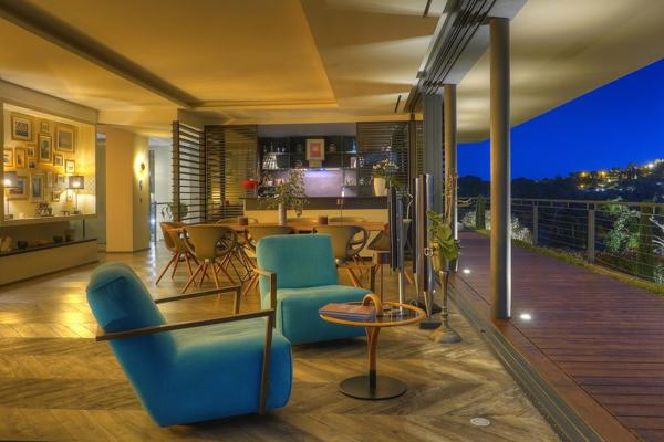 Villa contemporaine vue sur mougins  cadre bucolique  préservé