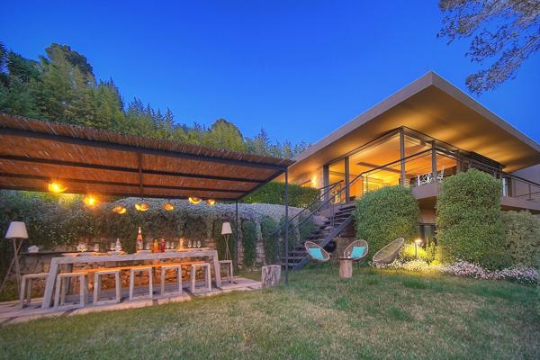 Villa contemporaine vue sur mougins  cadre bucolique  préservé