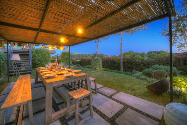 Villa contemporaine vue sur mougins  cadre bucolique  préservé