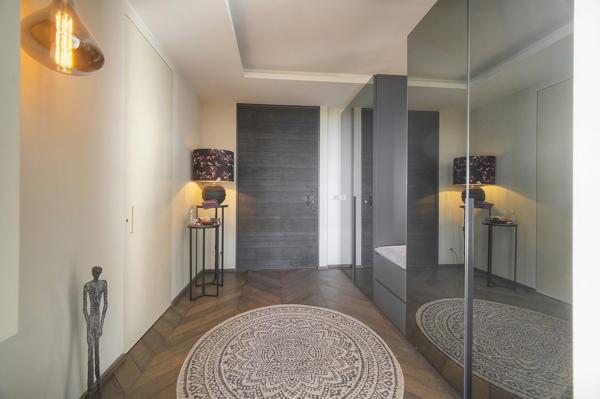 Villa contemporaine vue sur mougins  cadre bucolique  préservé