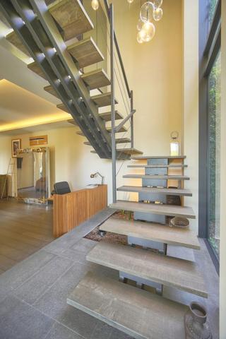 Villa contemporaine vue sur mougins  cadre bucolique  préservé