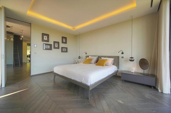 Villa contemporaine vue sur mougins  cadre bucolique  préservé