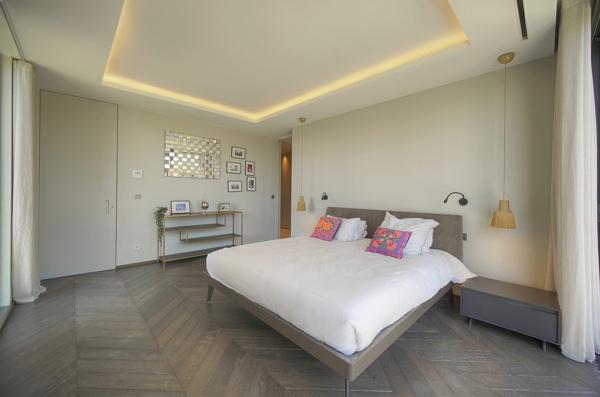 Villa contemporaine vue sur mougins  cadre bucolique  préservé