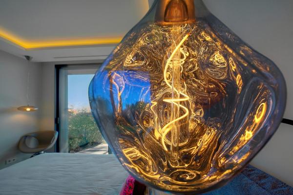 Villa contemporaine vue sur mougins  cadre bucolique  préservé