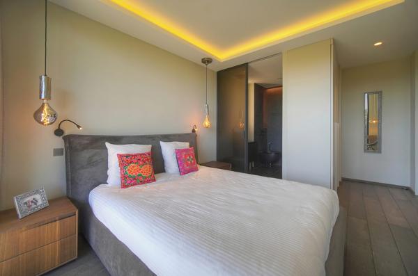 Villa contemporaine vue sur mougins  cadre bucolique  préservé