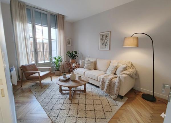 Bagnères-de-Luchon (31110) Appartement T4 de 79 m² centre de Bagnères de Luchon avec terrasse en RDC