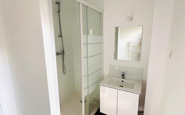 Appartement à louer    1 pièce •  Rosny-sous-Bois