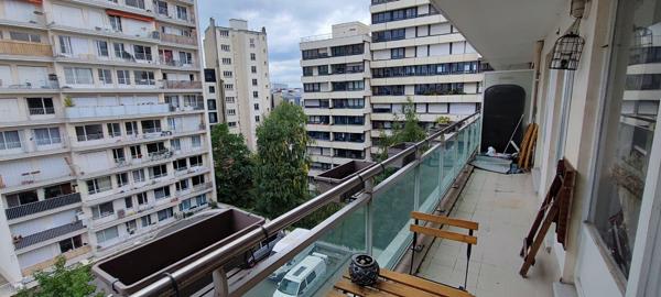 2 pièces + Balcon + Parking + Dernier étage