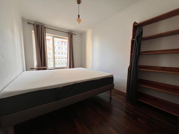 2 pièces + Balcon + Parking + Dernier étage